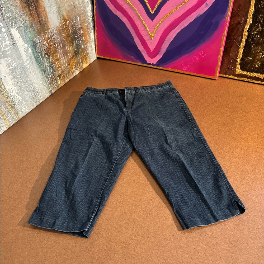Woman’s 14 Cropped Stretch relaxed fit Dark Blue Jeans